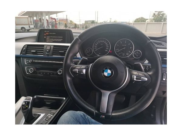 ขายรถ BMW 320D M SPORT ปี 2015 ชุดแต่ง M ล้อแม็ก M 4 ขอบล้อ18’ ยางใหม่ 2019 ไม่เคยมีประวัติศูนย์ รถไม่เคยมีอุบัติเหตุ (เจ้าของขายเองรถบ้าน) รูปที่ 7